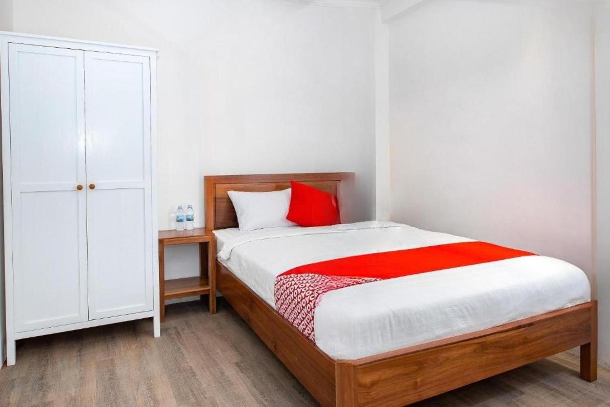 Gis Hotel Nha Trang & Motorbike Rental Екстер'єр фото