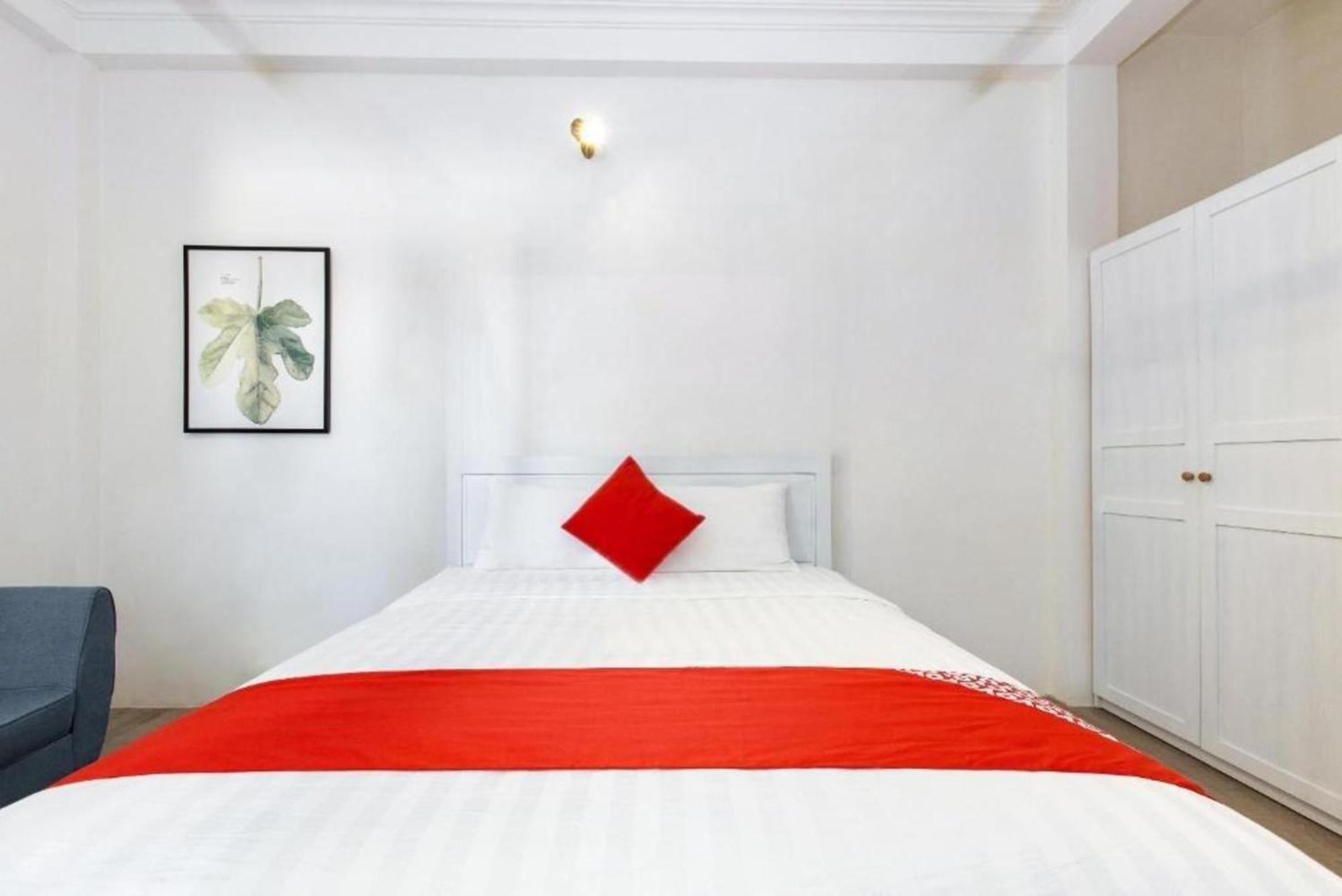 Gis Hotel Nha Trang & Motorbike Rental Екстер'єр фото