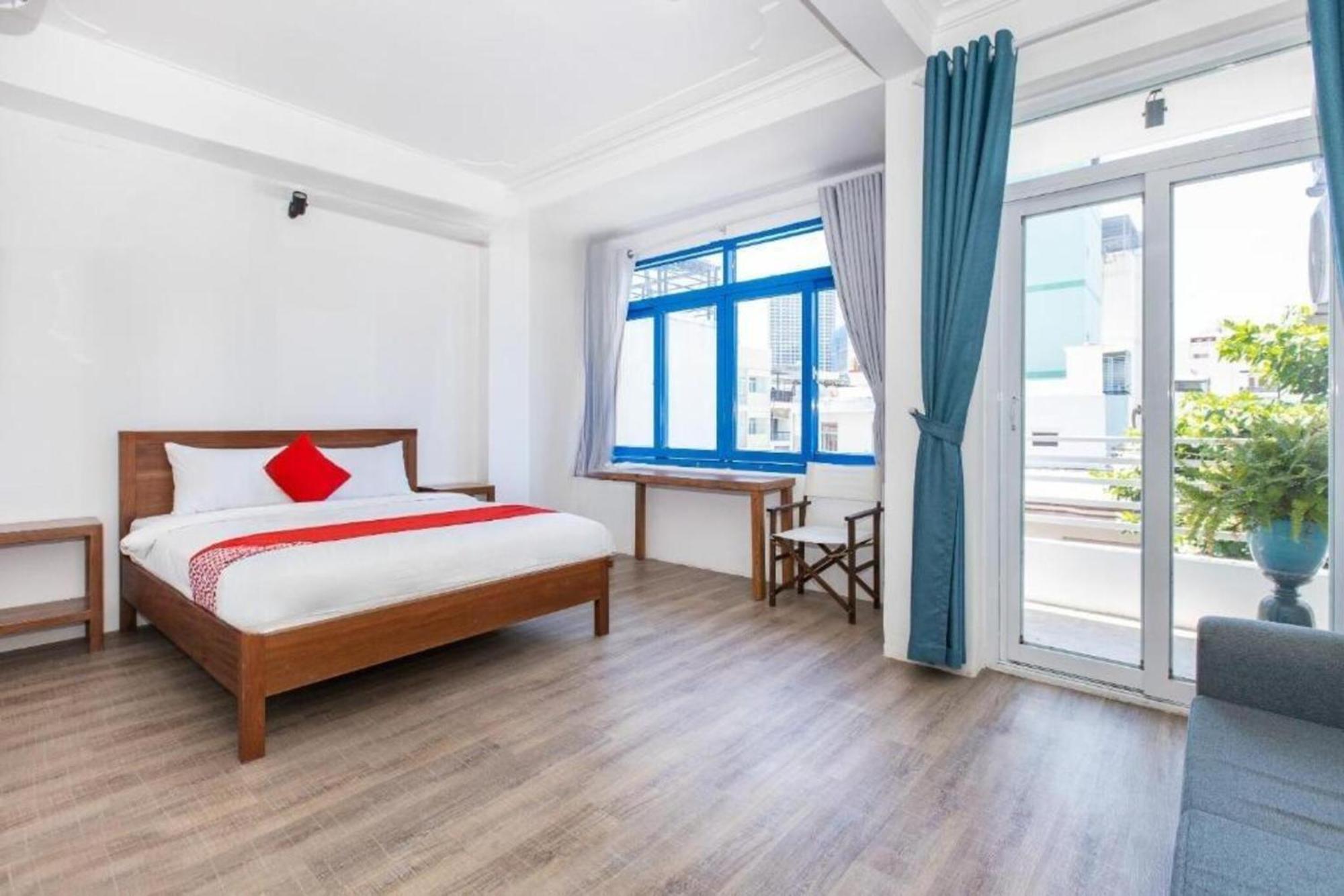 Gis Hotel Nha Trang & Motorbike Rental Екстер'єр фото